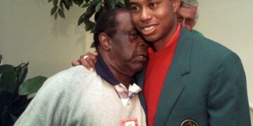 Here  Is Why Everyone Loves And Hates Tiger Woods