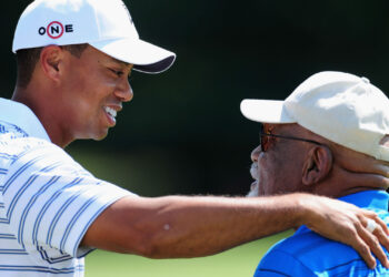 Here  Is Why Everyone Loves And Hates Tiger Woods