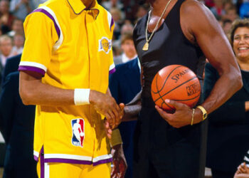 Wilt Vs. Kareem: An Interesting Look at the Two NBA Greats