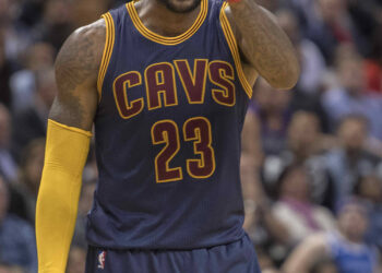 LeBron’s Slam Dunk Of Phil Jackson