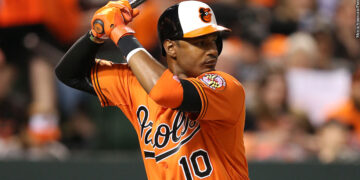 Why The Voices From Black Baseball Players Are Missing From Kapernick Protest