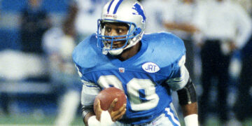 Happy Birthday, Barry Sanders: The NFL’s Most Exciting Running Back Turns 48