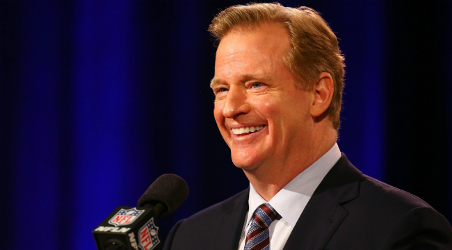 Goodell's Response To Player's Memo On Activism Shows How Much The NFL Doesn't Care
