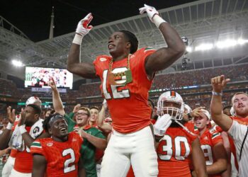 Young’s Injury Is Why Stars Skipping Bowl Games Makes Sense