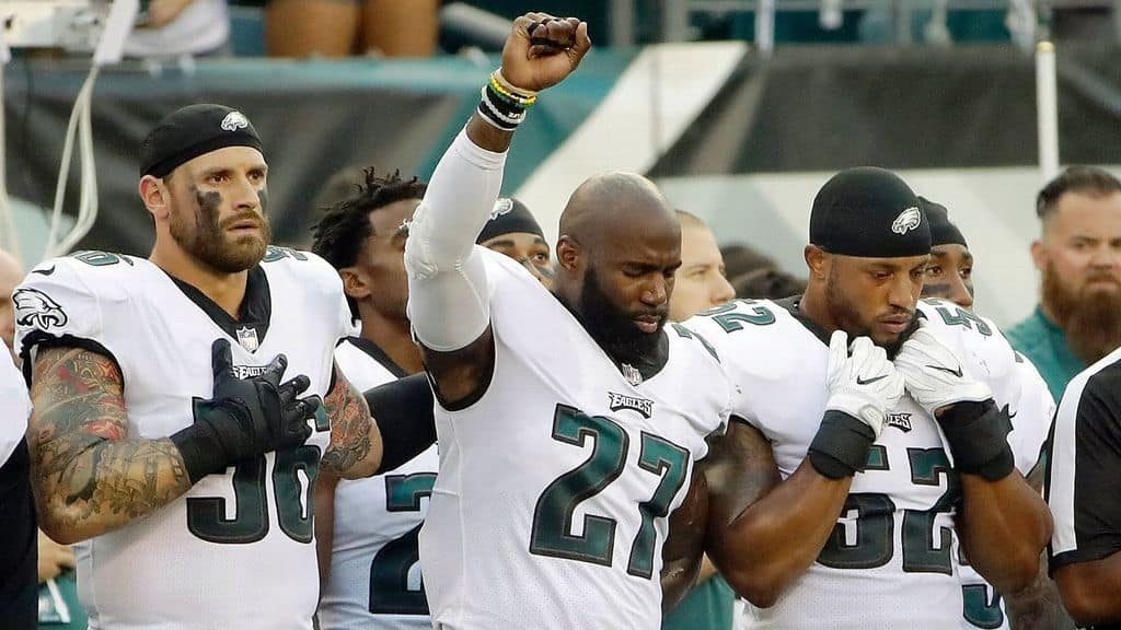 EAGLES (ESPECIALLY THEIR BLACK PLAYERS) SHOULD SAY NO TO WHITE HOUSE VISIT