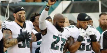 EAGLES (ESPECIALLY THEIR BLACK PLAYERS) SHOULD SAY NO TO WHITE HO– USE VISIT