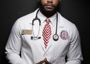 FORMER NFLers PICK ACADEMICS OVER FOOTBALL