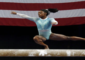 SIMONE BILES SHOWS UP AND SHOWS OUT AT U.S. GYMNASTICS