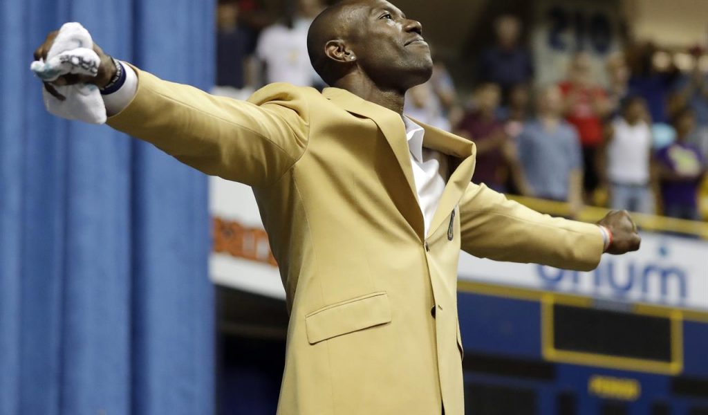 TERRELL OWENS' DIVA ACT COST HIM A SPECIAL MOMENT