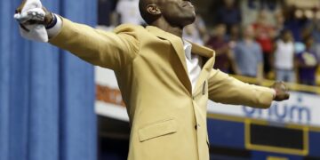 TERRELL OWENS’ DIVA ACT COST HIM A SPECIAL MOMENT