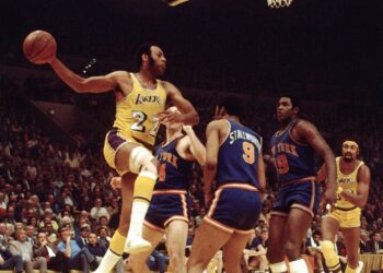 ELGIN BAYLOR’S LEGACY AND HIS UNLIKELY JOURNEY TO IDAHO ON ‘IN AND OUT OF SPORTS’