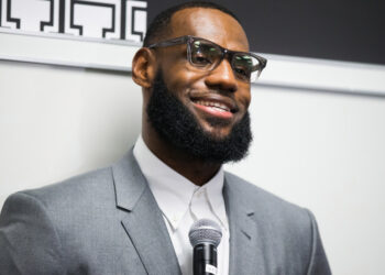 L.A. COUNTY SHERRIFF OUT OF LINE TO SINGLE LEBRON JAMES OUT