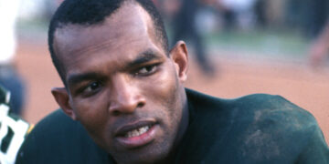 THE LEGEND OF NFL HALL OF FAMER HERB ADDERLEY DISCUSSED ON ‘IN AND OUT OF SPORTS’